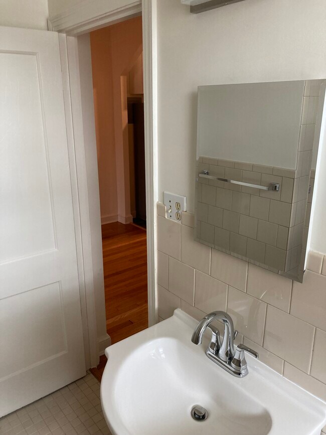 Bathroom - 3603 43rd Ave