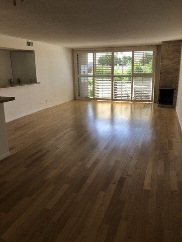 Foto del edificio - 1233 Amherst Ave