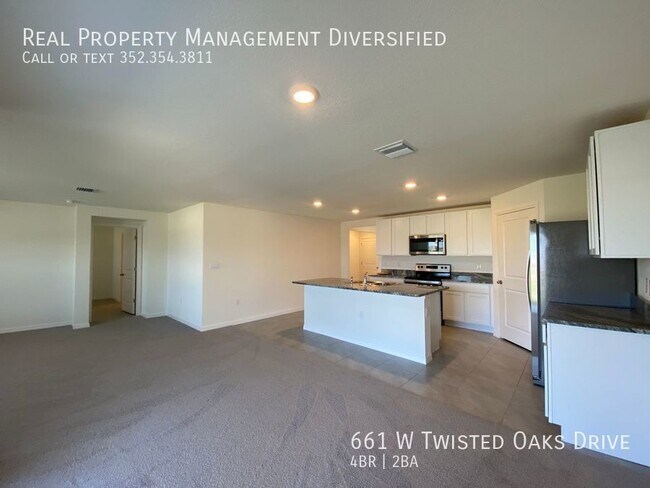 Foto del edificio - 4801 N Forest Ridge Blvd