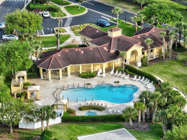 Building Photo - 100 Canopy Walk Ln