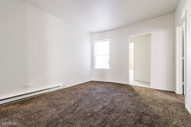 Foto del edificio - 1 br, 1 bath Apartment - 5100 W Monroe St