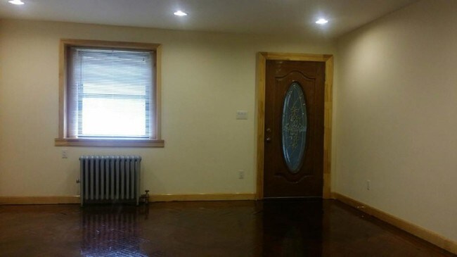 Building Photo - 255 W 138th St