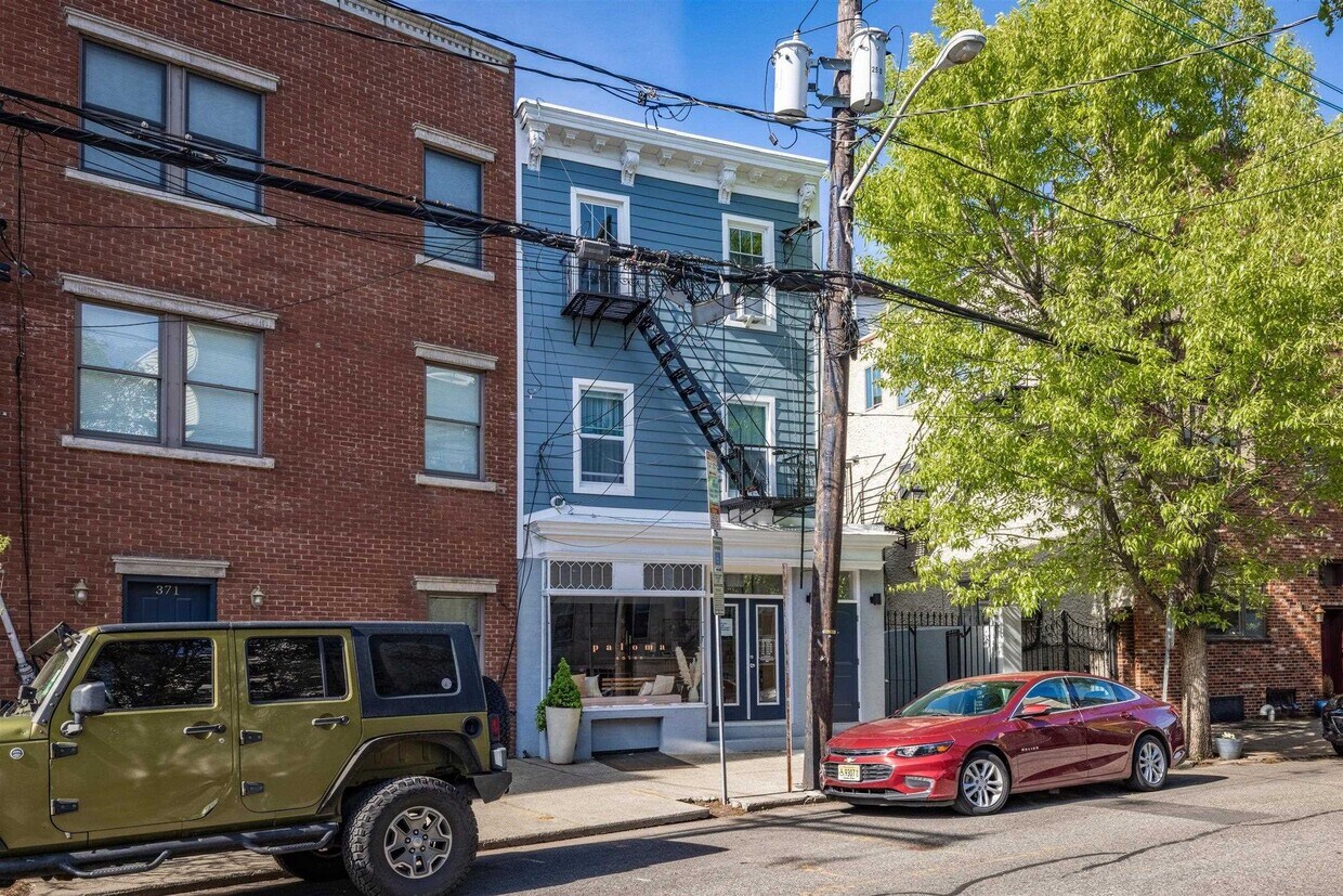 Foto principal - 373-375 3rd St