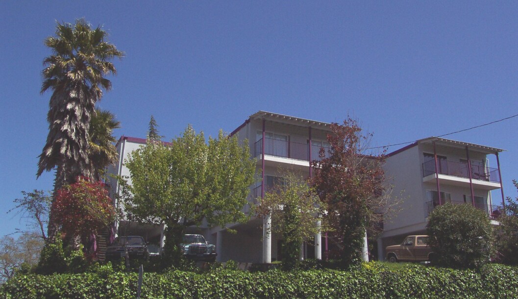 Foto del edificio - Hilltop Flats