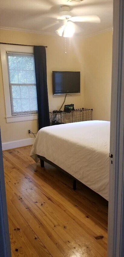 Primary Photo - 353 S Walker St