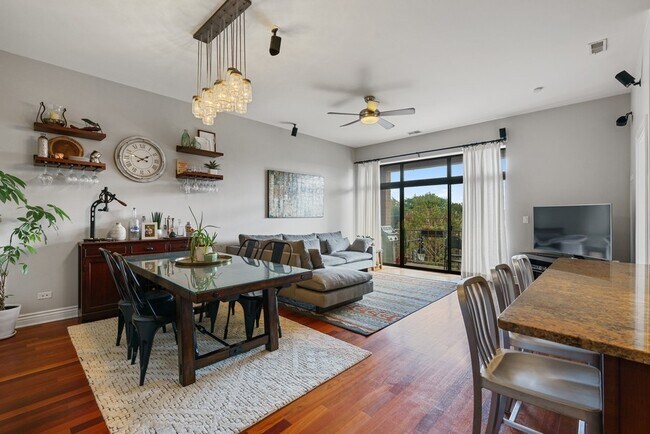 Building Photo - 3300 W Irving Park Rd