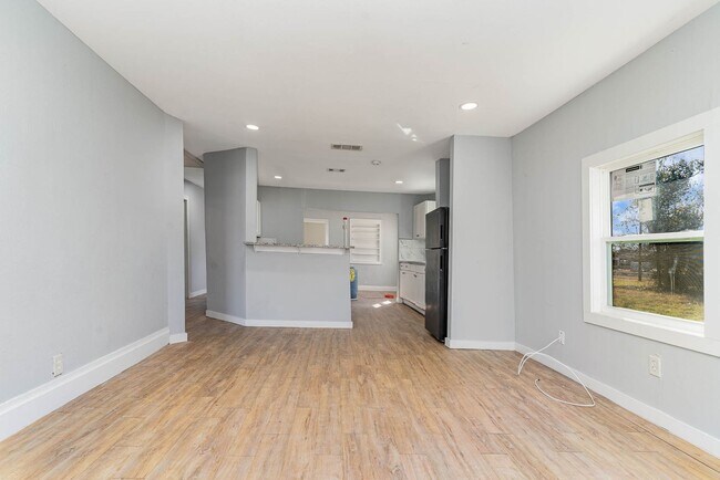 Foto del edificio - 1406 Galloway Ave
