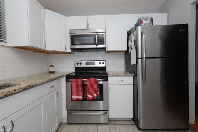 Building Photo - 1 br, 1 bath Condo - 200 Fellsview Ter