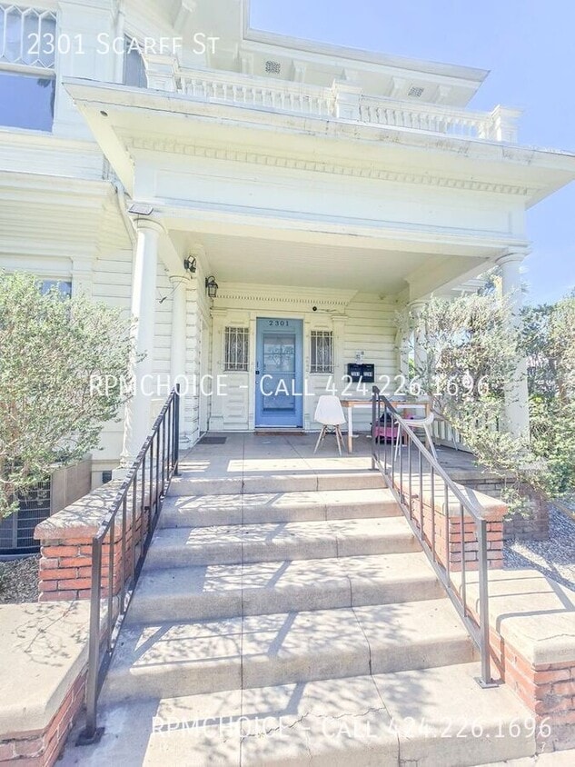 Photo - 2301 Scarff St-