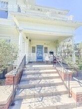 Building Photo - 2301 Scarff St