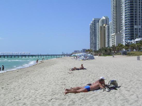 Foto del edificio - 16919 N Bay Rd