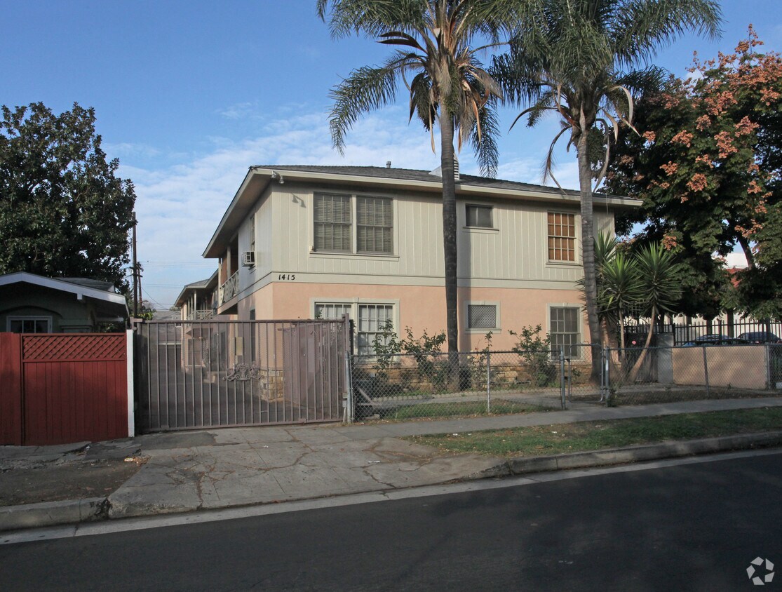 Building Photo - 1415 N Cherokee Ave