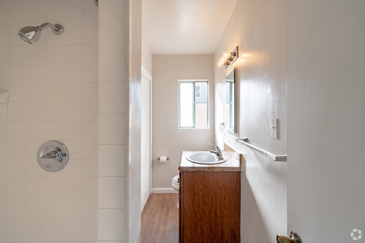 Kingston Apartments in Sherman Oaks, CA Westside Rentals