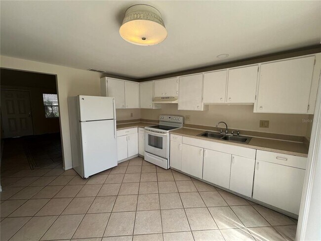 Foto del edificio - 8406 Willow Forest Ct