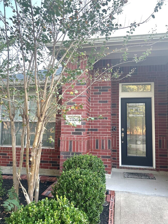 Foto del edificio - 7106 Marble Springs Dr