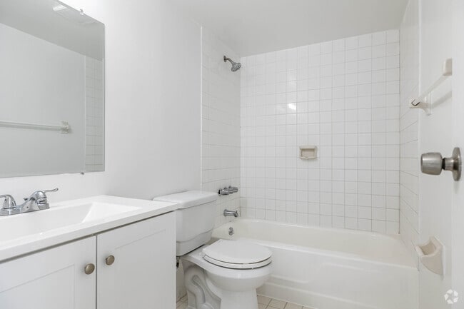 2 BR, 2 BA - 1,300SF - The Palms at Forest Hills
