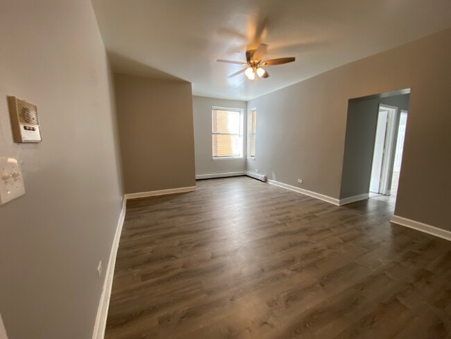 Foto del edificio - 5645-5657 W Washington Blvd