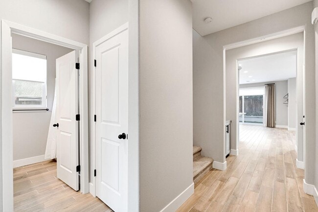 Building Photo - 4415 Horizon Dr