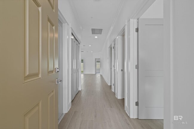 Foto del edificio - 501 Cotton Creek Dr