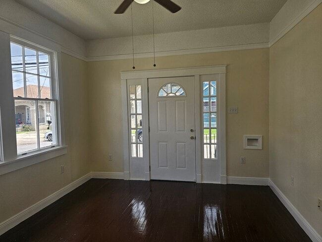 Photo - 3 Bedroom Apt. steps from Xavier University New Orleans