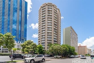 Building Photo - 750 Amana St
