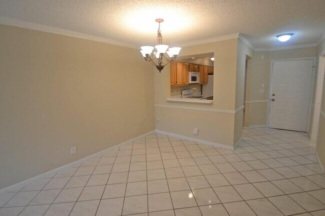 Foto del edificio - 10808 Cypress Glen Dr