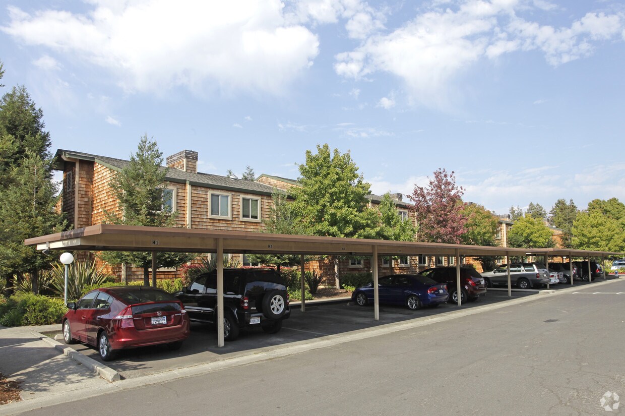 Building Photo - Meadowrock Apartments