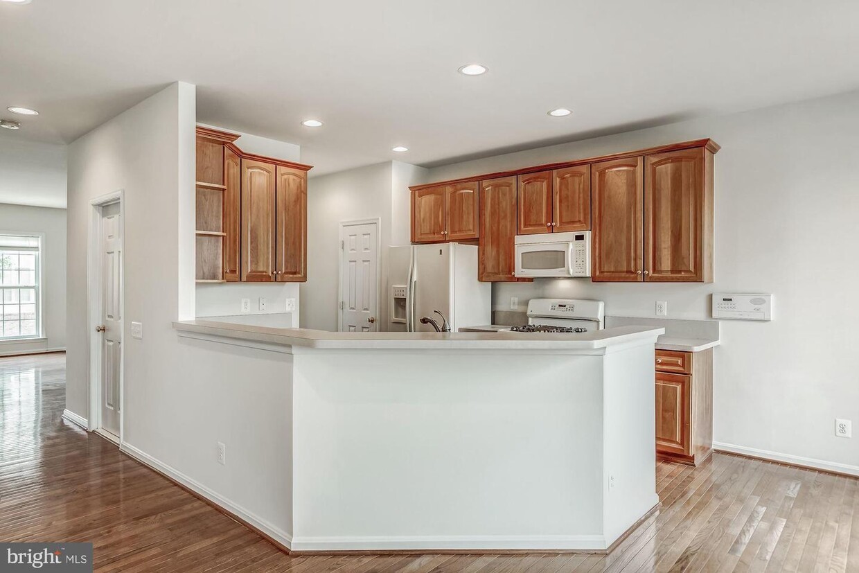 Foto principal - 8908 Purple Lilac Cir