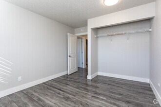 2BR, 1BA - 841SF - Sedona Ridge Apartments