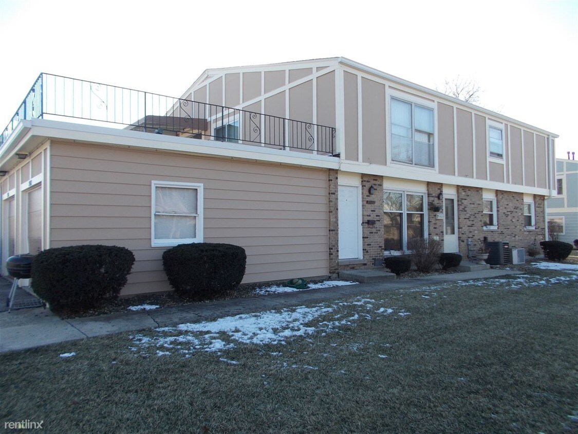20106 Oak Ln, Lynwood, IL 60411 Condo for Rent in Lynwood, IL