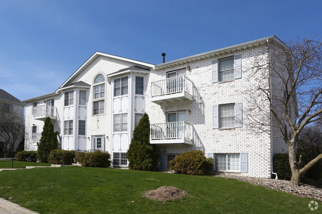 Building Photo - 3 Stortz Drive
