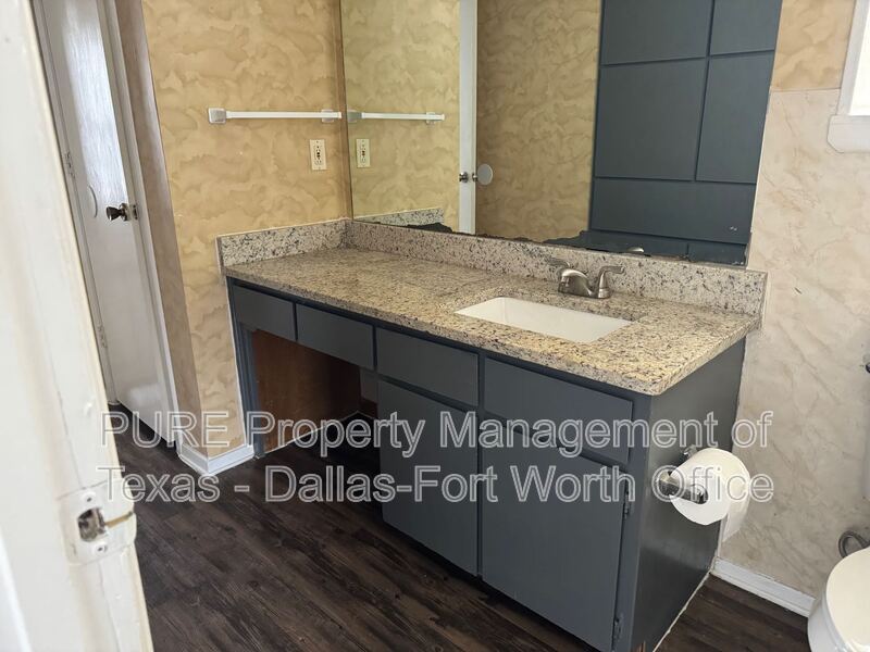 1130 Highbush Dr, Benbrook, TX 76126 House Rental in Benbrook, TX