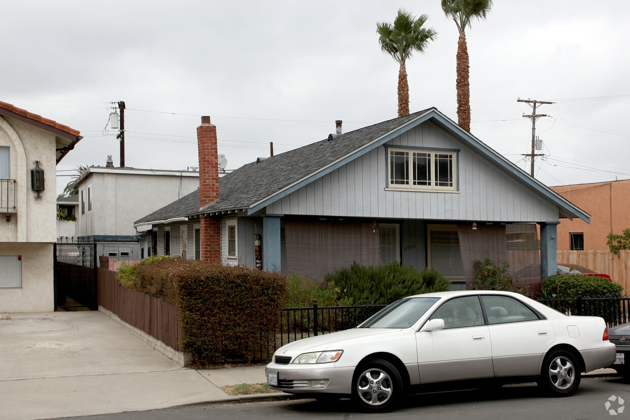 Building Photo - 3780-3784 Arnold Ave