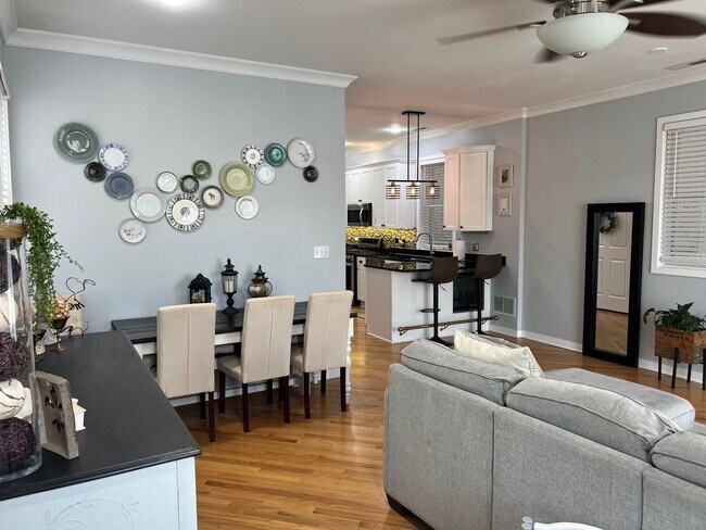 Foto del edificio - 2623 W Belmont Ave