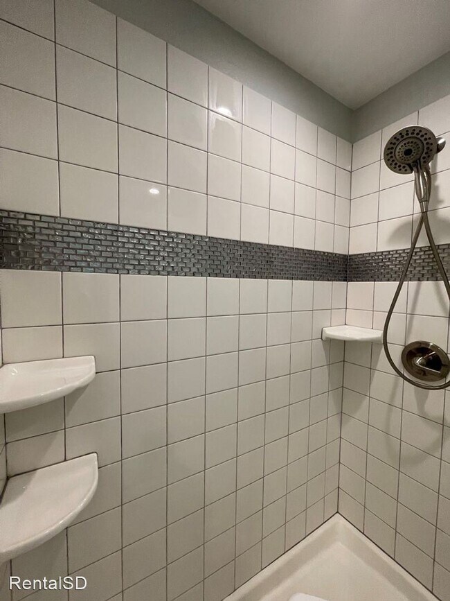 Building Photo - 2 br, 3.5 bath House - 9767 Canforero Terrace