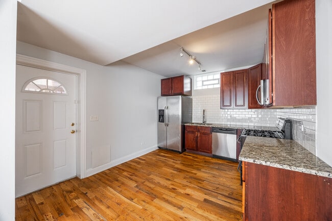 Building Photo - 1505 N Talman Ave