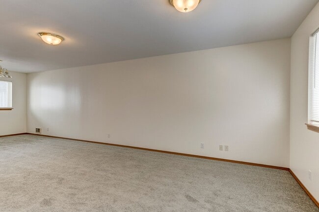 Building Photo - 1445 NW Elwha St
