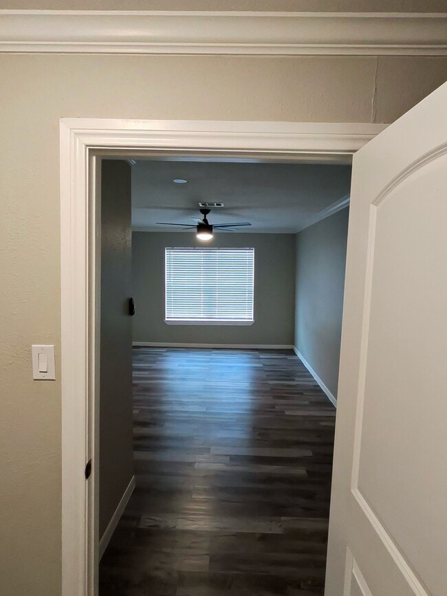 Foto del edificio - 904 Westview Cir