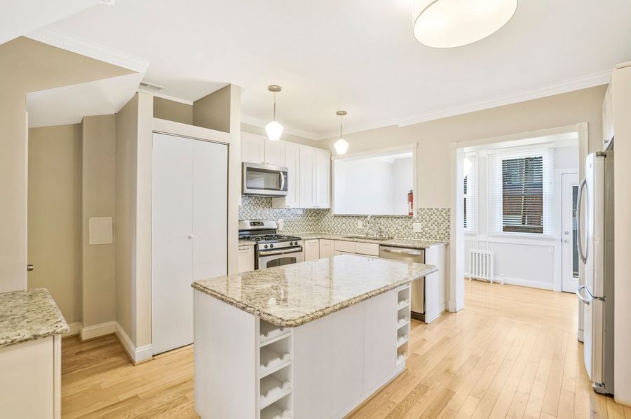 Foto principal - 251 16th St SE