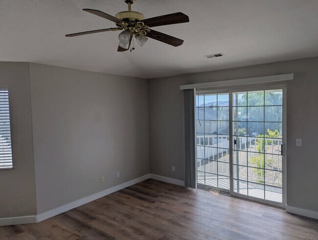 Building Photo - Countrywoods Condo 1274 S