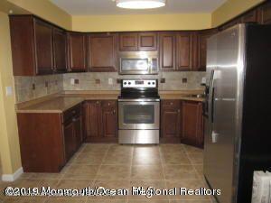 Building Photo - 98 Beachway Ave
