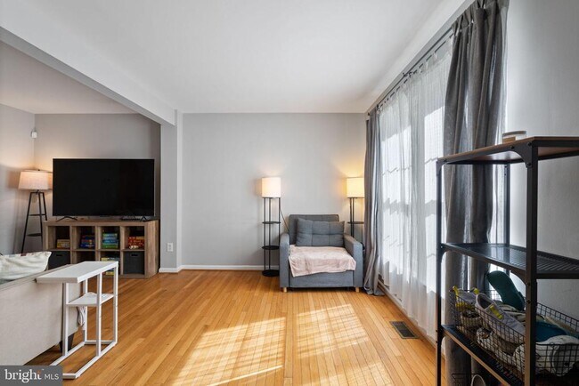Foto del edificio - 5964 Edgehill Ct