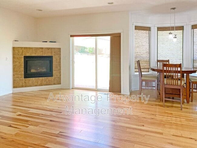 Foto del edificio - 2107 NW Grace Ave