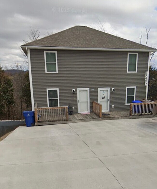 Building Photo - 1262 Jessica Loop