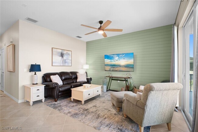 Foto del edificio - 15285 Grn Acrs Ave