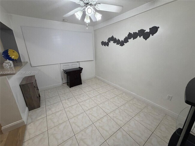 Foto del edificio - 1061 NE 137th St