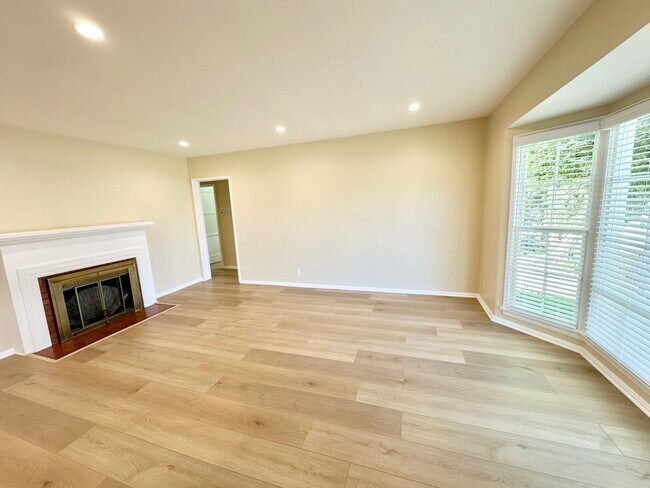 Foto del edificio - 2544 N Keystone St