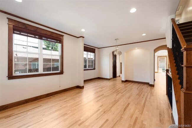 Foto del edificio - 5 bedroom home 3 blocks from Wash Park!