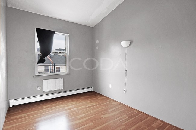 Foto del edificio - 7 Renaissance Ct
