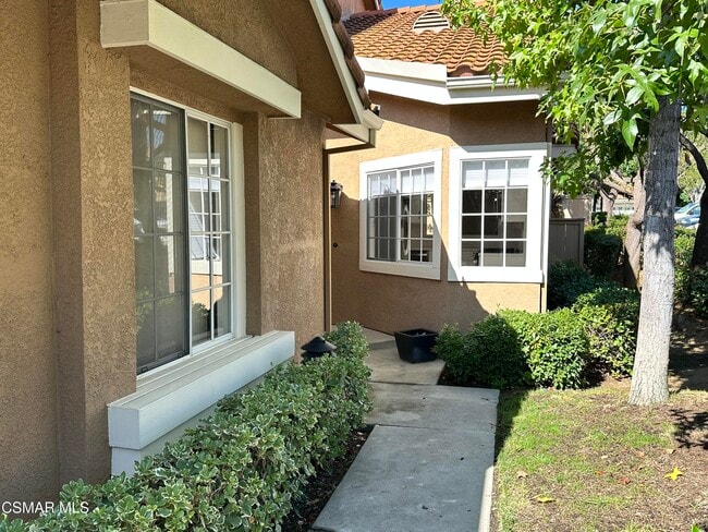 Foto del edificio - 4895 Martona Dr